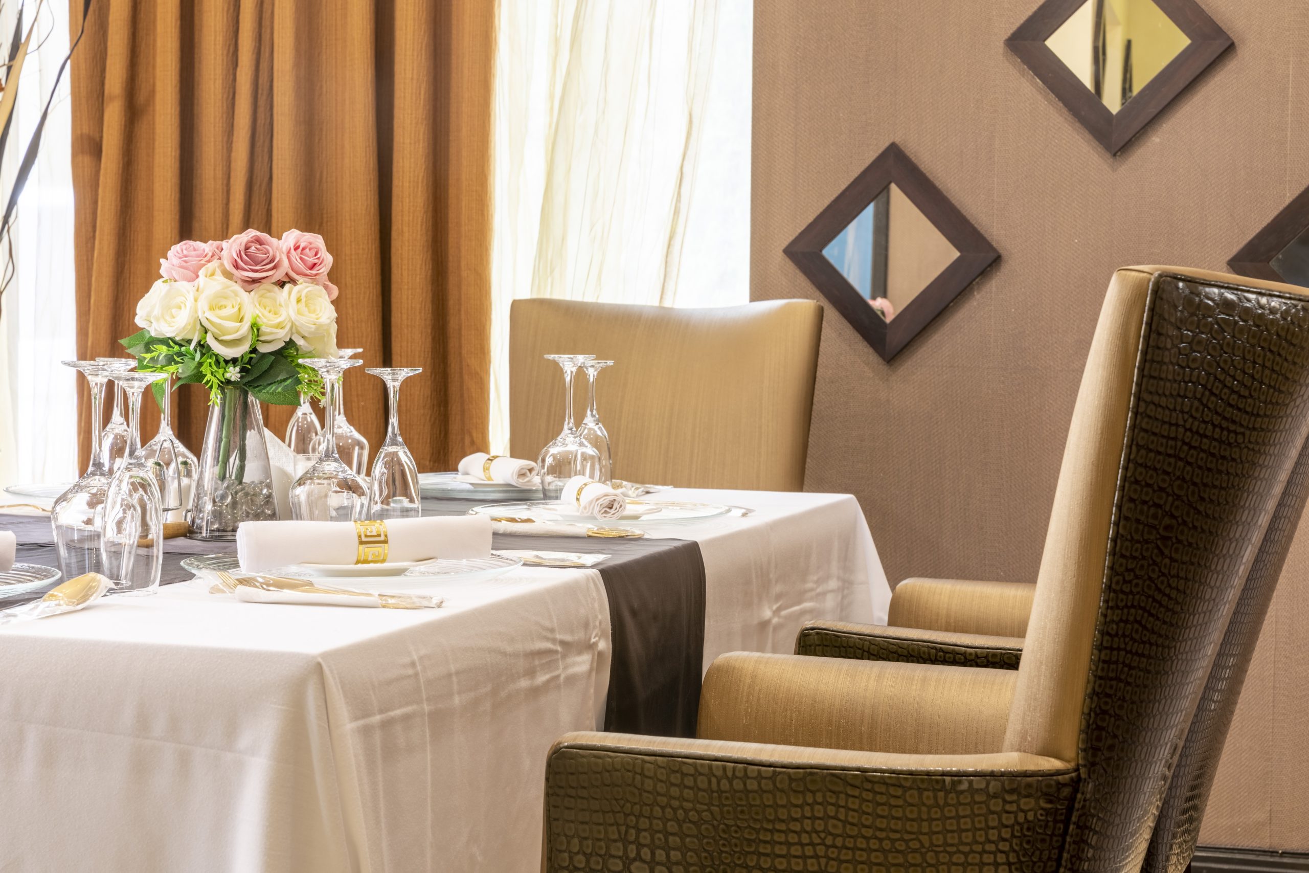 Elegant Banquet Hall in Accra with Sophisticated Decor